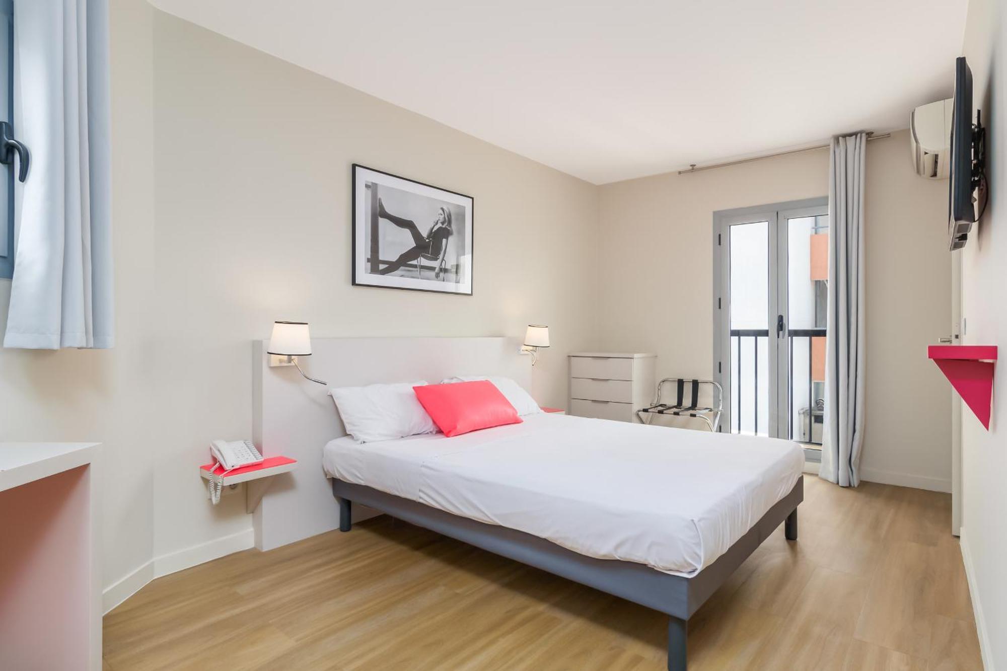 Urban Riviera Juan Les Pins - Queen Room Juan-les-Pins Exterior photo