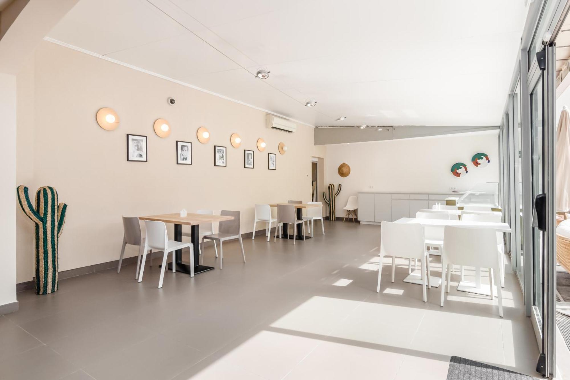 Urban Riviera Juan Les Pins - Queen Room Juan-les-Pins Exterior photo