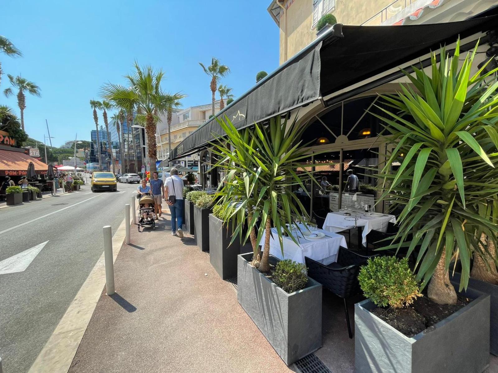 Urban Riviera Juan Les Pins - Queen Room Juan-les-Pins Exterior photo